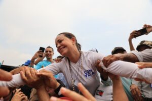 María Corina Machado exige una "firme reacción" internacional tras detención de su cuarto jefe regional de campaña