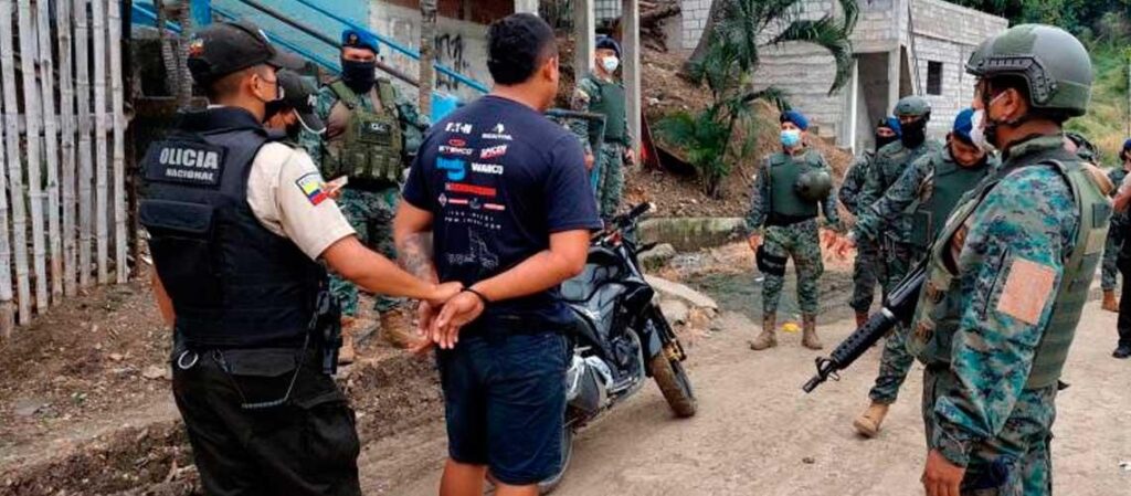 Más de 13.200 detenciones en 64 días de estado de excepción en Ecuador - AlbertoNews