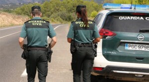 Mata a sus dos hijas y luego se quita la vida en España