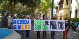 Mérida: Concejales y habitantes prostenta por falta de luz