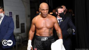 Mike Tyson volverá a pelear, ahora contra un youtuber – DW – 07/03/2024