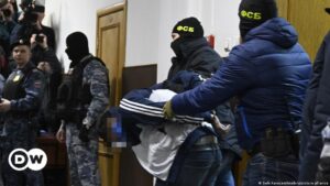 Moscú vincula el ataque terrorista con Ucrania – DW – 25/03/2024