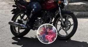 Motociclista en Santa Marta, pillado con sobrecupo de personas; qué multa pagaría