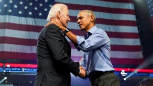 Joe Biden y Barack Obama, en un mitin en Pensilvania para las pasadas elecciones de medio mandato.