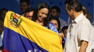 Oposición prevé inscribir a María Corina Machado en presidenciales pese a inhabilitación