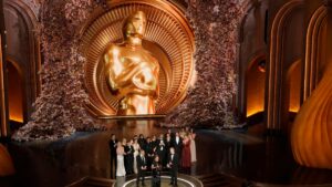 “Oppenheimer” gana el Oscar a mejor película, Emma Stone es la mejor actriz 