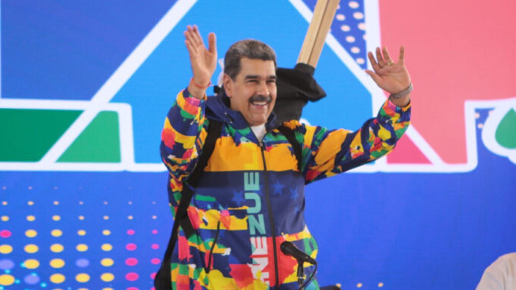 PCV y Podemos postulan ante el CNE a Nicolás Maduro