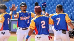 Premundial de Béisbol U15: Venezuela destrozó a Perú 15-2