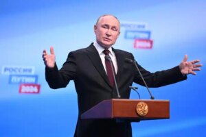 Putin avisa de estar «a un paso de la tercera guerra mundial» contra la OTAN