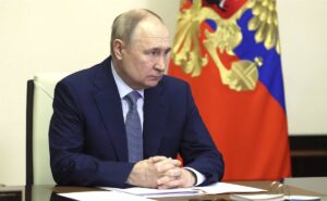 Putin señala que el atentado de Moscú fue obra de islamistas radicales y duda de "quién se beneficia"