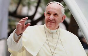 Recae el Papa con bronquitis y pide a un colaborador que lea su discurso en la inaguración del año judicial