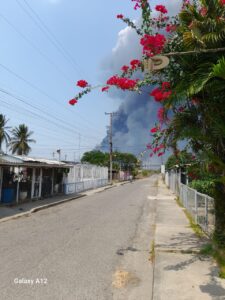 Reportan incendio en pozos de residuos petroleros en Zulia (+video)