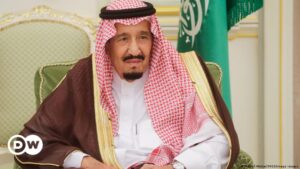 Rey de Arabia Saudita pide fin de “crímenes atroces” en Gaza – DW – 11/03/2024
