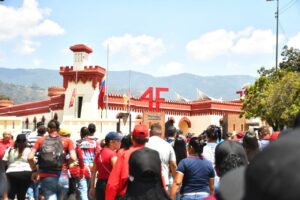 Rinden homenaje a Hugo Chávez en el Cuartel de la Montaña a 11 años de su fallecimiento