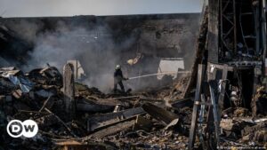 Rusia bombardea nuevamente la infraestructura de Ucrania – DW – 31/03/2024