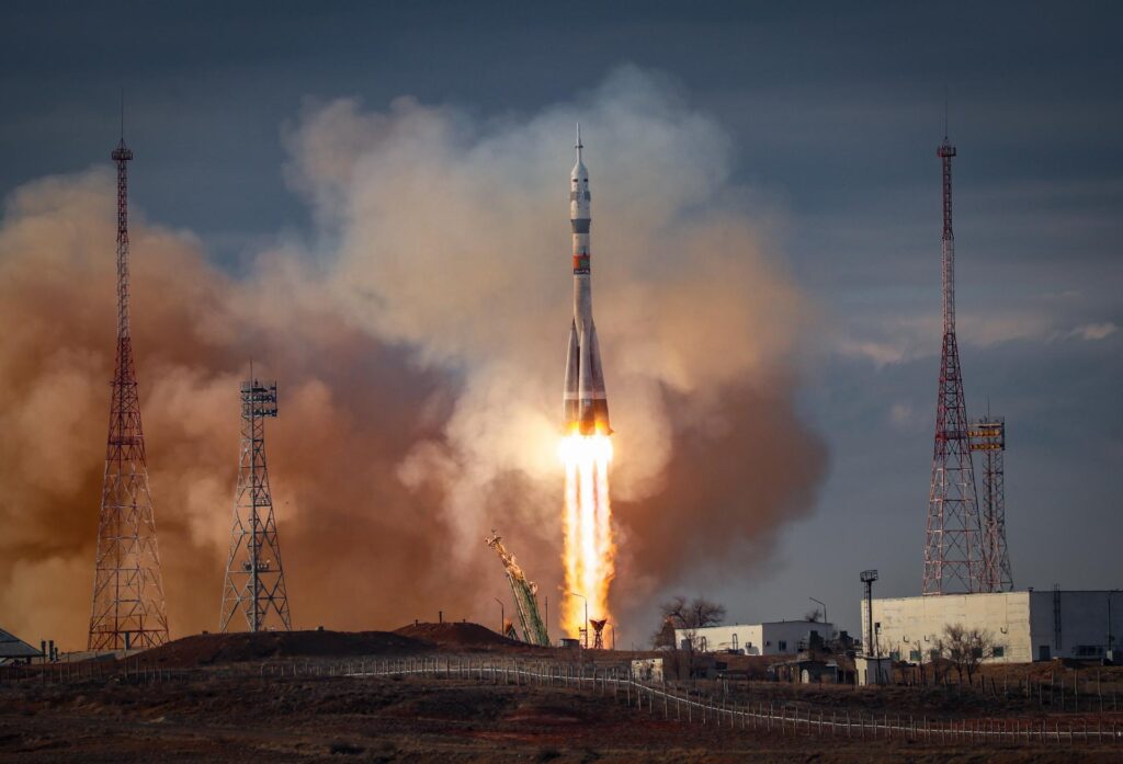 Rusia lanzó por segunda vez la nave Soyuz MS-25 hacia la EEI