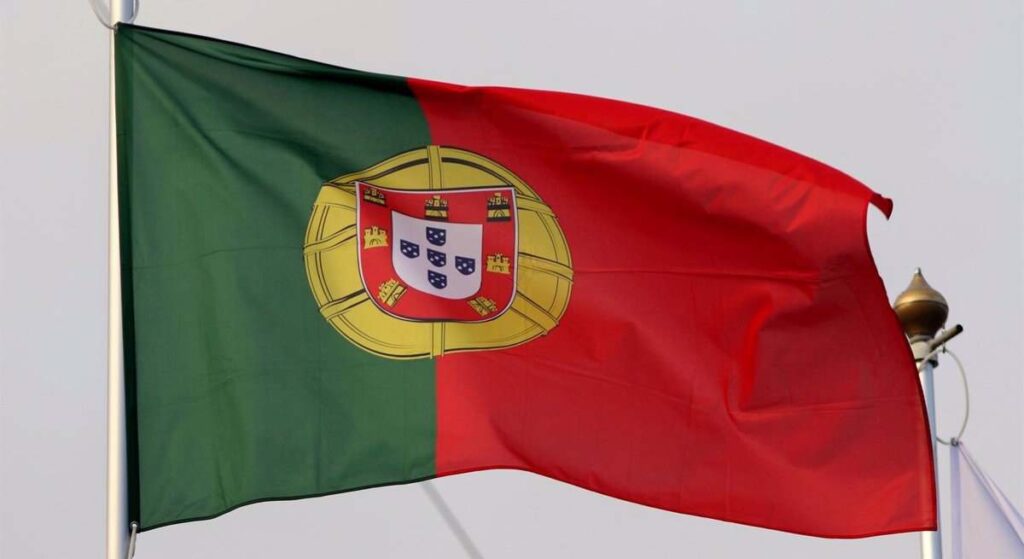 Standard & Poor's eleva la calificación de Portugal, que alcanza la nota 'A' en todas las agencias