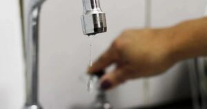 Tarifas de agua: de cuánto serán las facturas que llegarán en abril con el aumento de 209% que pide AySA