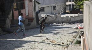 Tiroteos esporádicos, saqueos e incertidumbre marcan la jornada en Haití - AlbertoNews