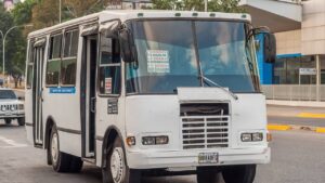 Transportistas de Carabobo tildan de insuficiente nuevo precio del pasaje
