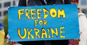 Un joven ruso fue castigado con 10 días de cárcel por nombrar su red de WiFi con un lema ucraniano