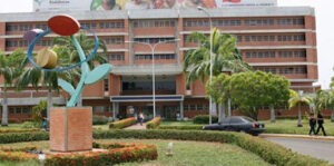 Un niño murió esperando cupo en UCI oncológica en Maracaibo