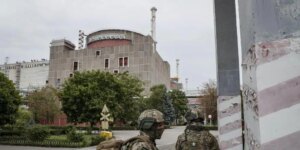 Un nuevo bombardeo masivo sobre Ucrania pone en riesgo la centra nuclear de Zaporiyia