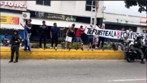 Víctores para el River Plate en plena avenida Venezuela
