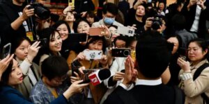 Wang Yi expone la política exterior de China en un simulacro de rueda de prensa