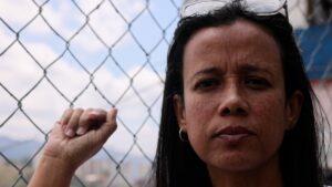 el rol de una lideresa social en una barriada de Caracas