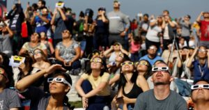 ¿Cuánto tiempo es seguro mirar el Eclipse Solar 2024? esto es lo que debes saber