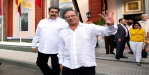 Maduro y Petro se reunirán este martes para revisar agenda bilateral
