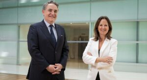 Accenture compra la española Axis Corporate para reforzar sus servicios de consultoría financiera