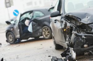 Accidente vehicular múltiple deja varios lesionados