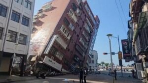 Al menos 7 personas muertas y más de 700 heridas tras un terremoto de magnitud 7,4 en Taiwán