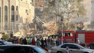 Al menos cinco muertos en un bombardeo israelí contra el Consulado iraní en Damasco