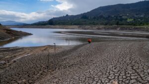 Alcalde de Bogotá multará a los que no ahorren agua en medio de la sequía