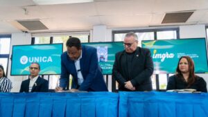 Alcaldía de Maracaibo firmó convenio con la UNICA para capacitar instructores de gaita del IMGRA