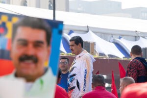 Aliados internacionales de Nicolás Maduro hacen malabares para mantenerse cerca