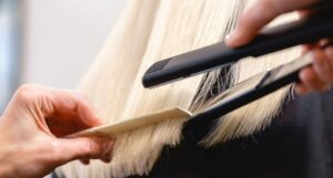 Alisar cabello con cremas de ácido glioxílico podría dañar riñones según estudio