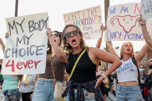 Arizona revive una ley de 1864 que prohbe el aborto casi bajo cualquier circunstancia