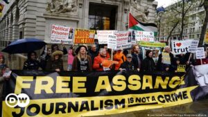 Australia "optimista"por posible fin del juicio a Assange – DW – 11/04/2024