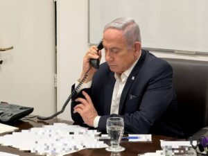 Biden habla con Netanyahu sobre negociaciones para llegar a un cese al fuego en Gaza y la liberación de rehenes - AlbertoNews