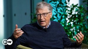 Bill Gates recomienda a qué edad darle un celular a un niño – DW – 12/04/2024