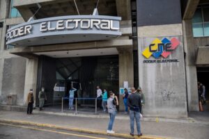 CNE publica adhesión de UNT y MPV a la candidatura de Edmundo González Urrutia