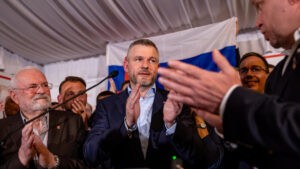 Candidato del Gobierno proruso gana las presidenciales eslovacas