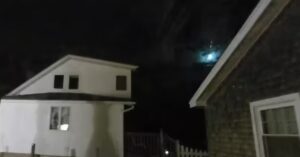 Captaron una bola de fuego que atravesó el cielo de Nueva Jersey: “Cayó y desapareció” (+Videos)