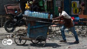 Casi 95.000 personas huyeron de Puerto Príncipe en un mes – DW – 12/04/2024