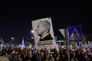 Decenas de miles de israeles exigen a Netanyahu elecciones anticipadas en la mayor protesta desde el inicio de la guerra