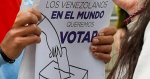 Demoras y obstáculos burocráticos marcaron el último día de inscripción de votantes venezolanos para las presidenciales